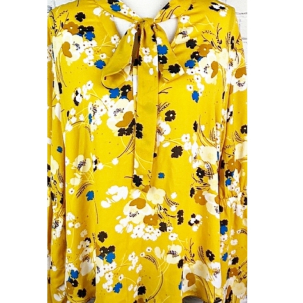 Worthington Floral Print Yellow Bell Sleeve